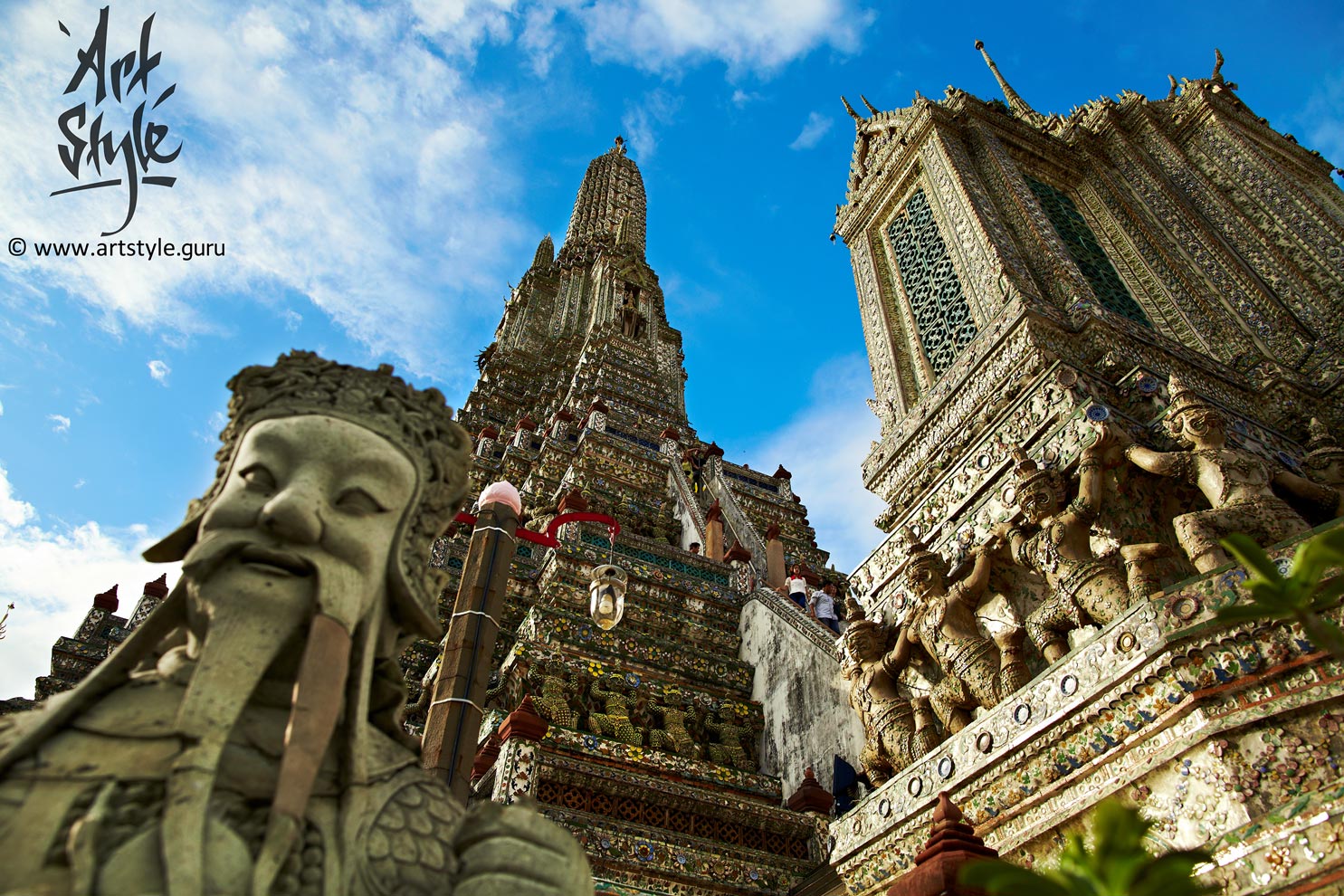 Wat Arun (Temple of Dawn), Bangkok, Thailand.